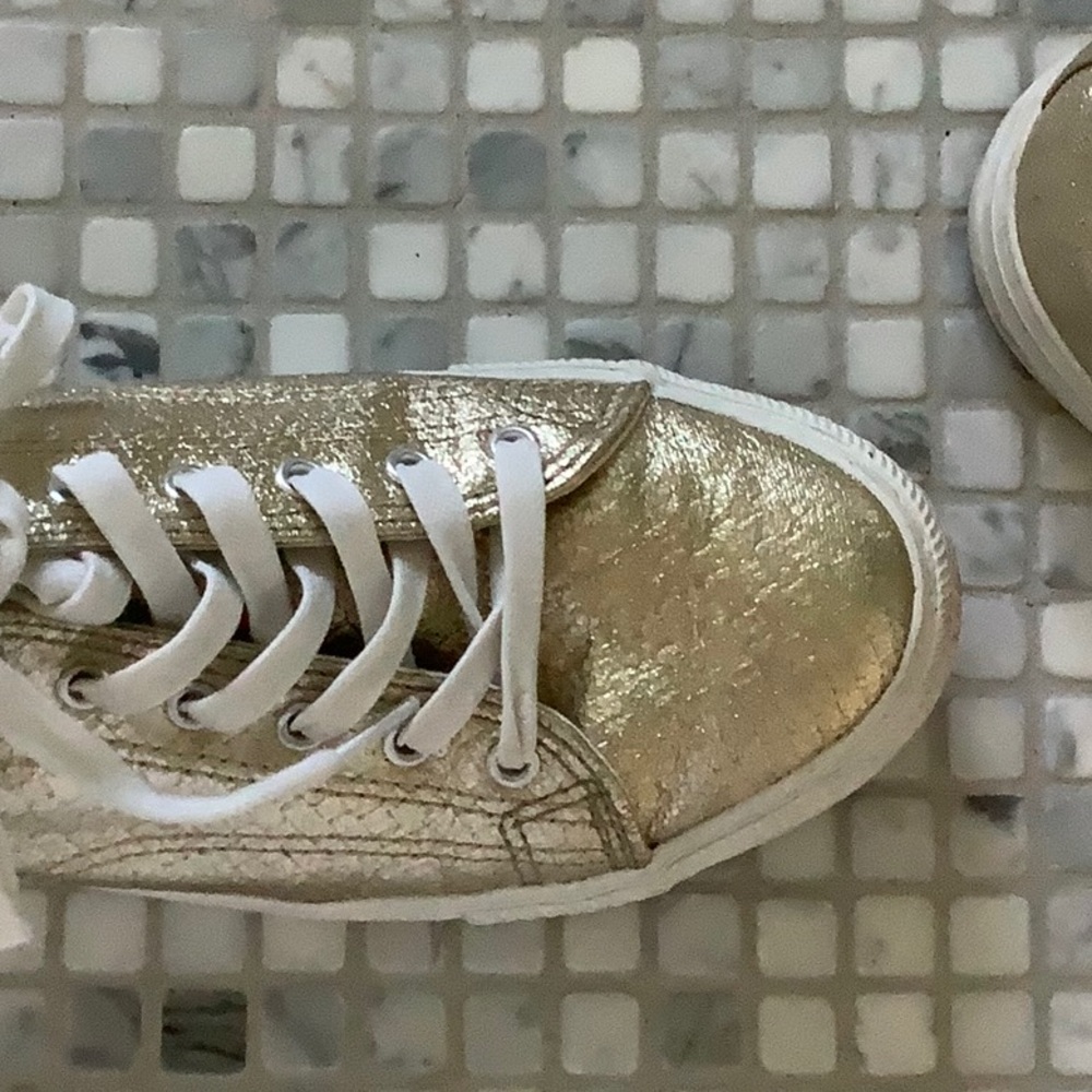 Shoes - Picture 3 of 3